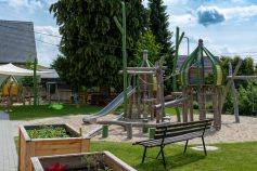 Hochbeete-im-Garten