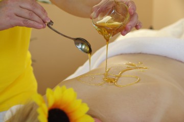 Honig-Zupf-Massage